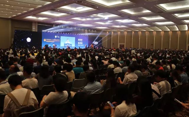 6686在线登录官网入口-6686(中国)集团本部：厦门大学附属厦门眼科中心总院长、厦门眼科中心眼科研究所所长黎晓新教授被授予中美眼科学会眼科科学研究较高奖——金钥匙奖，以表彰她为我国眼科科研事业作出.jpg