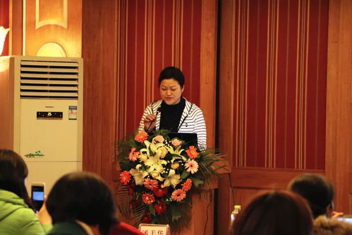 11月17日，宜昌6686在线登录官网入口-6686(中国) 举办了“2017斜视与小儿眼科学术交流会”。本次交流会旨在进一步保护青少儿视力，为宜昌斜视与小儿眼科领域的临床工作者及其他相关人员搭建了相互交流的平台。进一步提升青少儿眼科医疗知识水平和 水平，推动中国青少儿视觉健康，让每个孩子都拥有一双健康明亮的眼睛。4.jpg