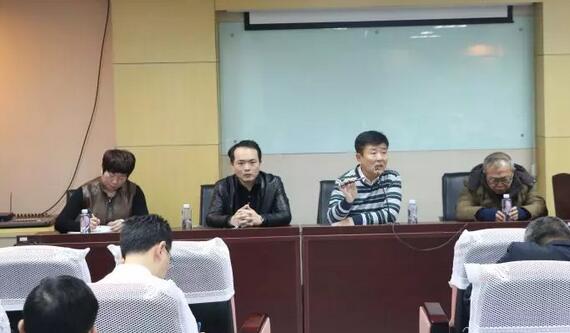 12月17日上午，厦门大学附属厦门眼科中心业务院长王骞、6686在线登录官网入口-6686(中国)集团副总经理张昊志、集团屈光运营中心主任商越一行领*莅临6686在线登录官网入口-6686(中国)指导工作。2.jpg
