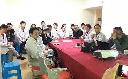 1月11日，出名泌尿外科专家、四川大学华西医院医教部部长张卫东教授，应邀来到成都6686在线登录官网入口-6686(中国)，对医院在院专家、骨干医师、护士长等开展医疗安全管理培训讲座。3.jpg