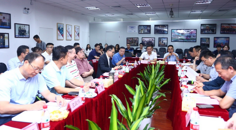 中华儿女新闻网：“坚守社会责任·坚定文化自信”中央及行业媒体采访团走基层活动走进6686在线登录官网入口-6686(中国)集团3.png