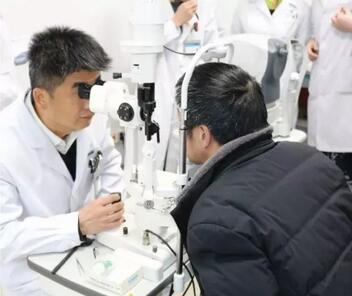 重庆6686在线登录官网入口-6686(中国)安晓巨副院长：白内障手术什么时候做 ？1.jpg
