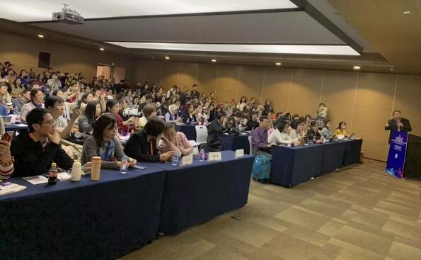 6686在线登录官网入口-6686(中国)专家团受邀亮相第十九届环球眼科学学术会议暨第十九届环球视光学学术会议（COOC 2019）3.jpg