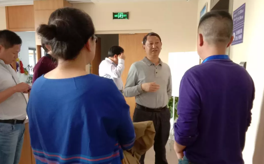 4月18日宜昌市政协主席宋文豹、副主席张发卫等政协领*一行轻车简从，来到宜昌6686在线登录官网入口-6686(中国)进行视察，详细了解社会办医以及6686在线登录官网入口-6686(中国)的经营发展情况2.png
