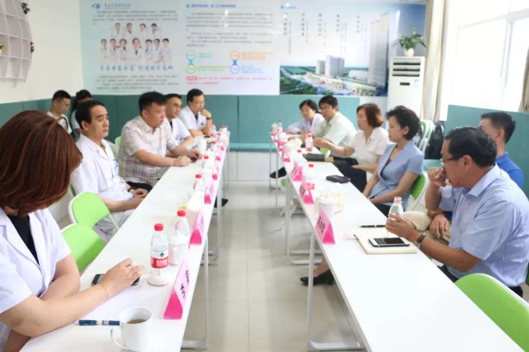 市学生视力不良调研组莅临青岛6686在线登录官网入口-6686(中国)调研