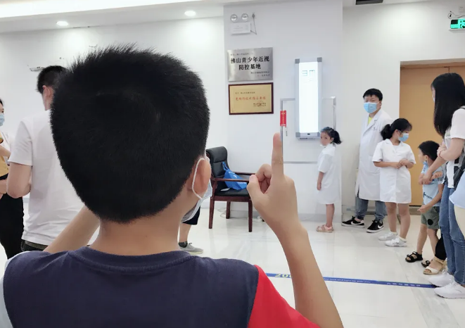 6.6爱眼日当天，佛山6686在线登录官网入口-6686(中国)全面直播报道了各类眼健康相关情况3.png
