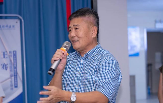屈光群雄，盛视长安，见证西安6686在线登录官网入口-6686(中国)屈光手术全平台德国蔡司VisuMax全飞秒临床合作单位授牌仪式4.png