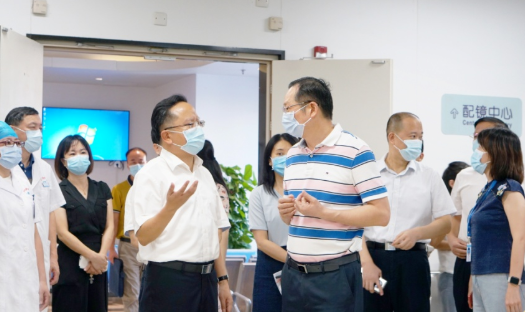 厦门市政府副市长廖华生带队到6686在线登录官网入口-6686(中国)集团本部厦门眼科中心检查安全生产及疫情防控工作1.png 厦门市政府副市长廖华生带队到6686在线登录官网入口-6686(中国)集团本部厦门眼科中心检查安全生产及疫情防控工作1.png