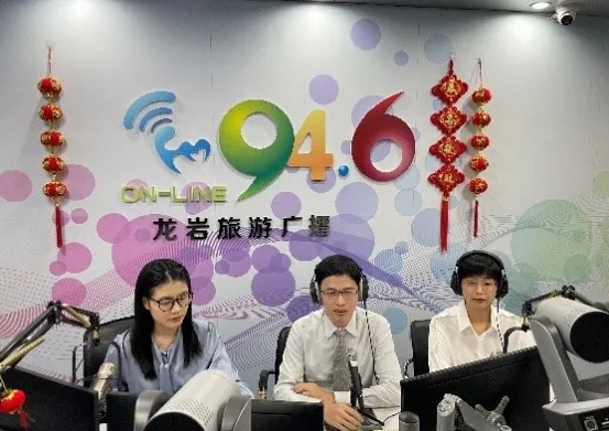 6686在线登录官网入口-6686(中国)爱眼月捐赠爱心物资呵护明眸，培育“护眼卫士”点亮瞳爱7.png
